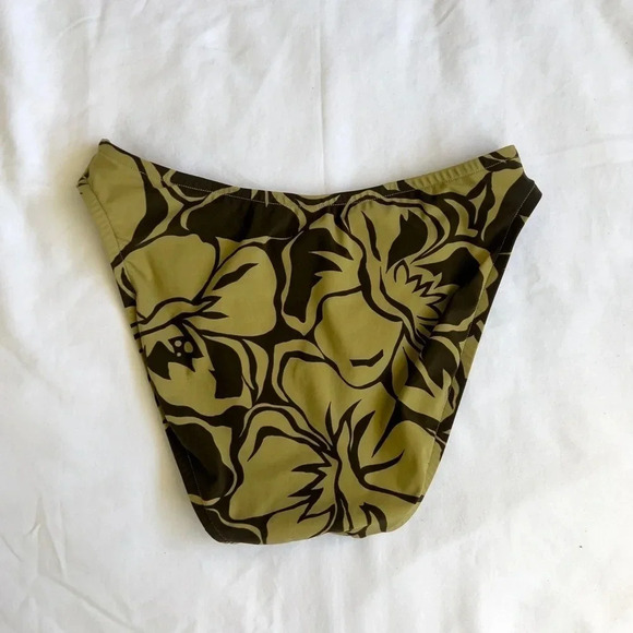 VINTAGE Y2K Victoria’s Secret High Waisted Bikini Bottoms - Picture 6 of 6